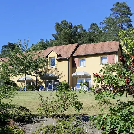 Spacious Terraced Maisonette In Picturesque Sarlat-la-Caneda