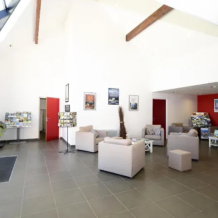 Spacious Terraced Maisonette In Picturesque Holiday home